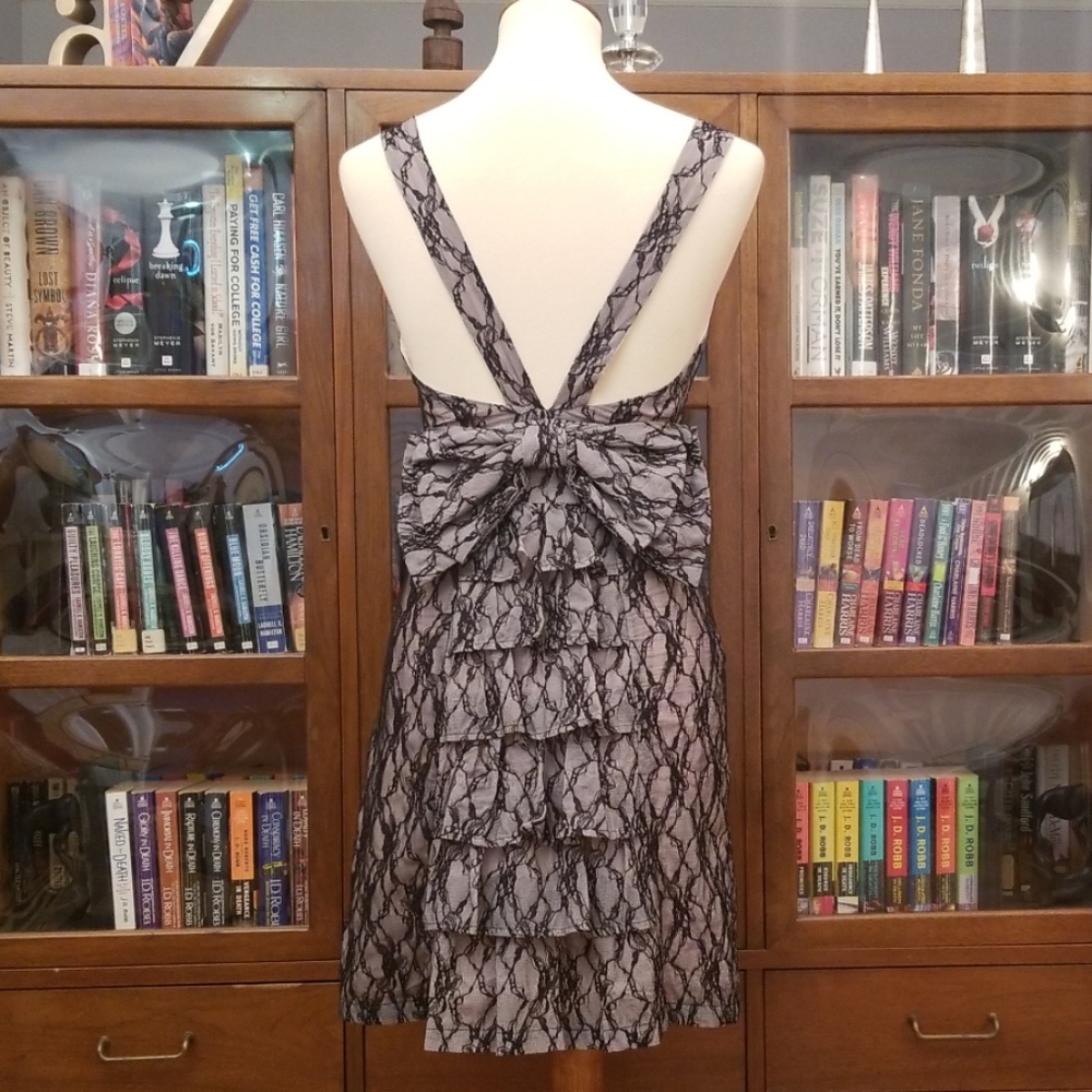 Ark and Co Lace Dress with Back Bow Detail, Size S - Picture 2 of 11
